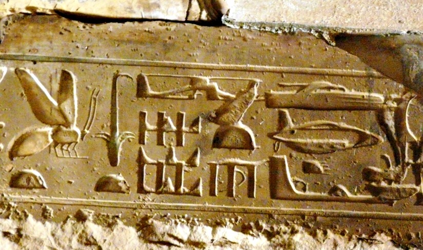 Ancient Egyptian Hieroglyphs Reveal Helicopter, Plane And Futuristic ...